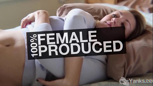 Tattooed amateur girl from Yanks Jette masturbating her pussy fast to orgasm 