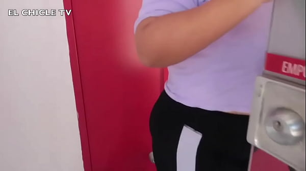 Diciembre para compartir con tu pareja , novia o amante pero no la dejes sola, porque la mando a buscar y me quedo con ell...