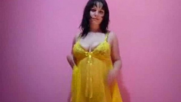 Hot Housewives on Cam!