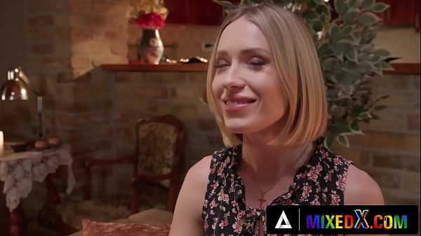 Hot Babes Surrender To Sinful Lesbian Pussy Licking