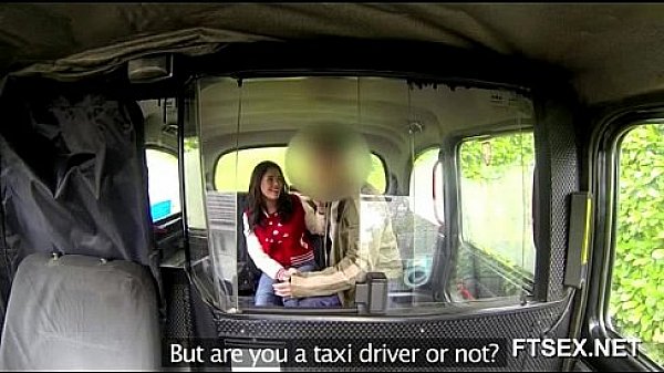 Brunette babe doesn't want to pay the taxi driver