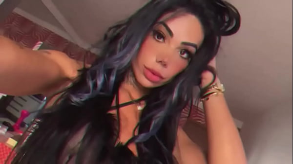 meet a tourist from Rio de Janeiro and he suckled my cock until I came