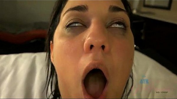 Young petite GF Amara leaked sex tape