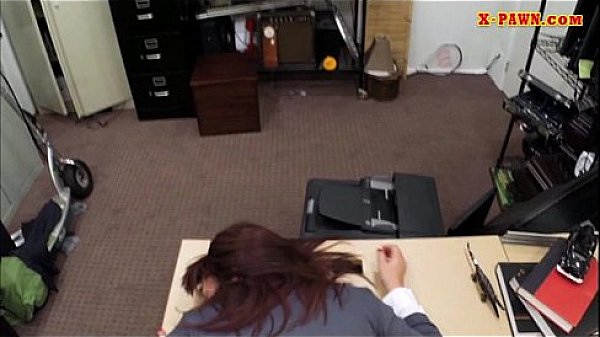 Latina chick wtih big tits exchange her pussy for money 