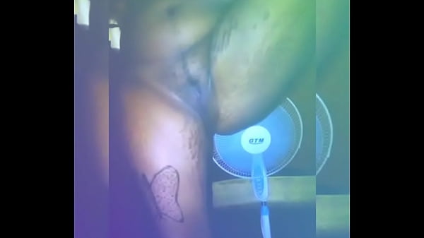 Girl masturbate for her boyfriend on phone