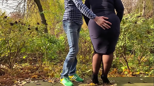 Curvy mother-in-law put on stockings for me