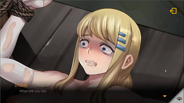 Крысы решили заняться фистингом с блондинкой.  