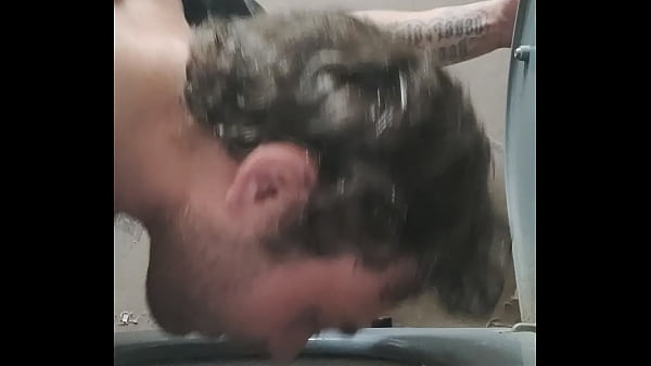 Esclave ce douche trav soubrette soumis  