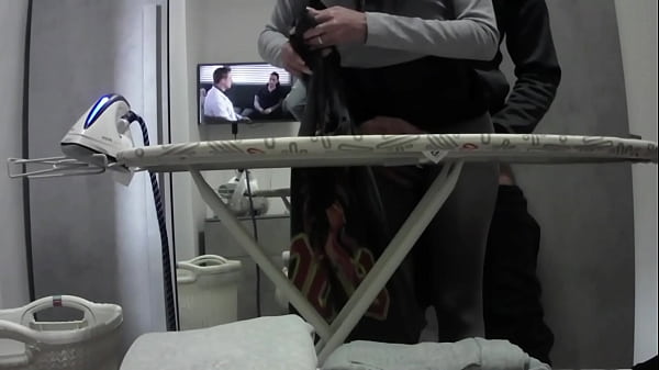 Preview - Desperate housewifes, it's not my case. Having an orgasm during a normal working day at home  