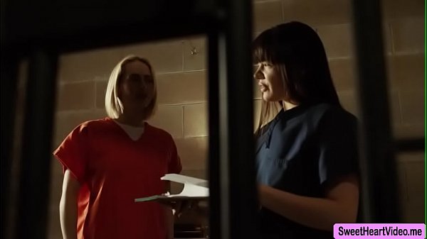 Carter Cruise didnt expect Alison Rey will eat her pussy inside jail  