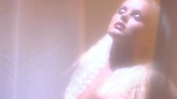 Metro - In The Mind Of Madness - scene 5