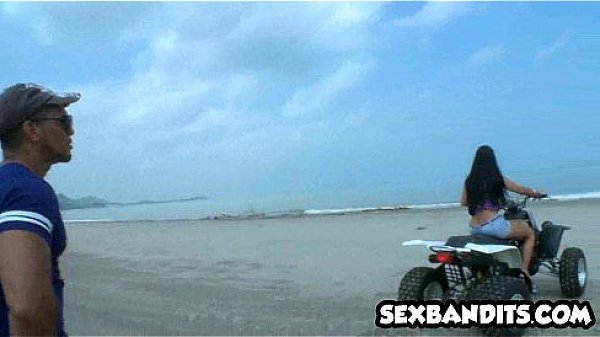 07 Fucking hot ass latina at the beach 1