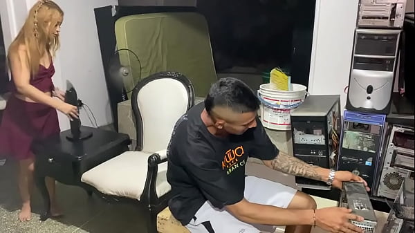 QUE RICA PUTA ASI QUE LE PIDO A CAMBIO SU CO&Ntilde;O PARA DALE DURO