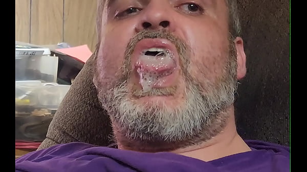 Bisexual Cumplay with Huge Mouthful of Sperm
