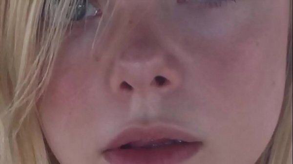 elle fanning 18 try not to cum