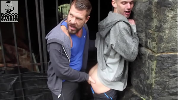 Park Pick Up ROCCO STEELE CHRIS HARDER BAREBACK