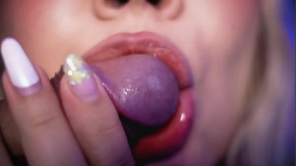 Horny college girl loves sucking her boyfriend's cock for you