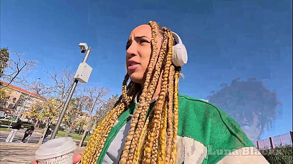 Belleza Ebony con gran culo le encanta follar con pollas gordas// LunaBlackx & XaviPhoto