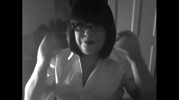 BBW Domme Smoking 2 Cigarettes