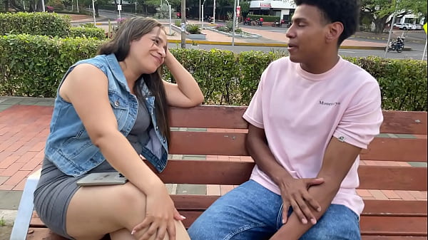 Invito a chico joven y timido de polla negra y grande a coger rico y que me haga venir y me haga gemir de placer - porno en espa&ntilde;ol