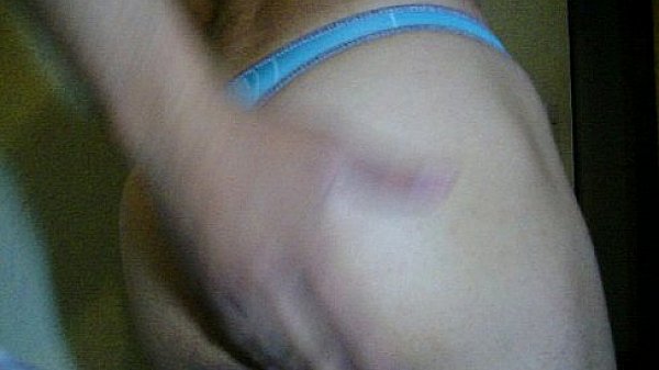 quien quiere darme una polla para mi culito???