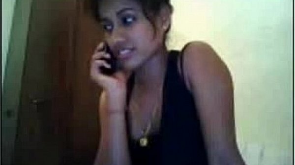 Desi webcam masturbation wirh phone