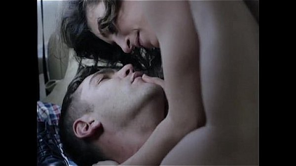 Erika Splendid couples engaged in hardcore car sex