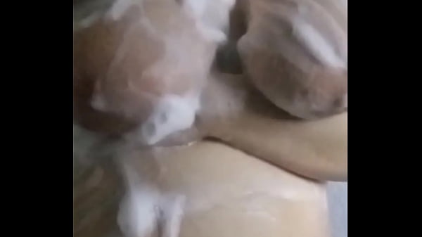 Le ofrec&iacute; el culo a mi padrastro, me dej&oacute; con las ganas de probar su rica verga  