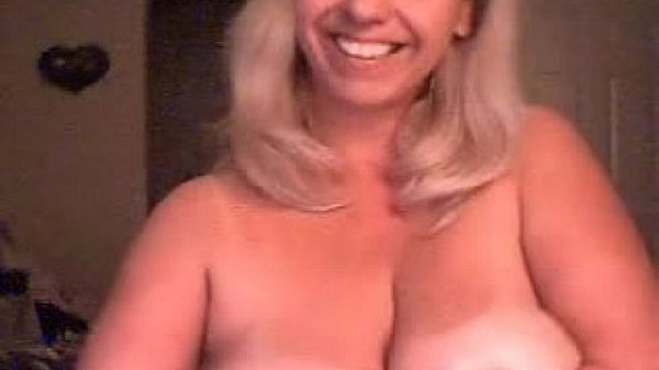 Blond MILF with Big Boobs - camg8