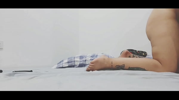 Cantante famosa se manosea frente a la c&aacute;mara