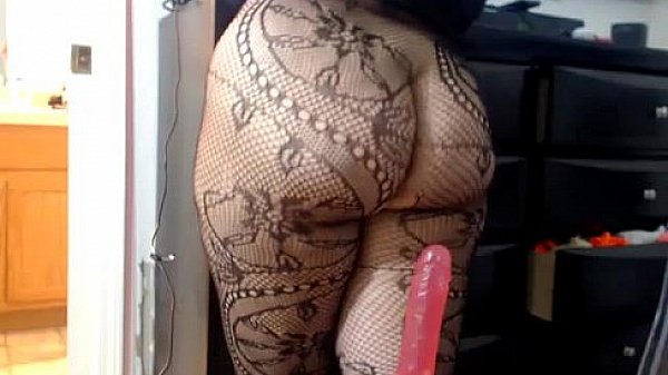 Busty Big Ass Turk Memnune Demir&ouml;z sits on a big Dildo