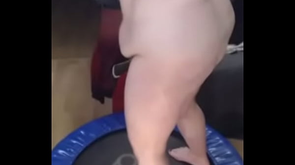 Scarlotta makes her big belly jiggle