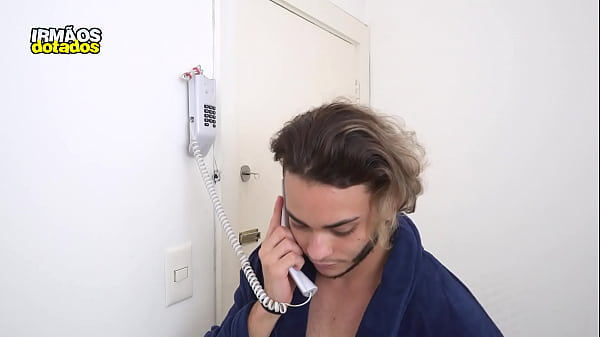 FODENDO BEM GOSTOSO NO REVEILLON