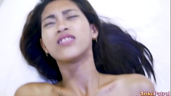 Sexy Asian girl tries her first huge cock