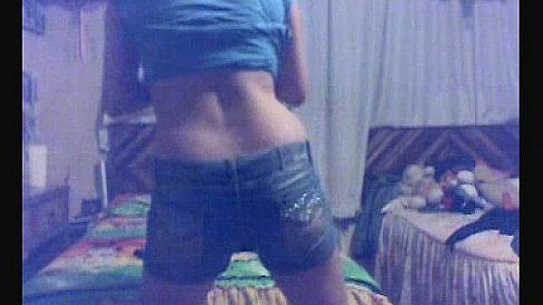 Fingerin & dance.. amateur latina