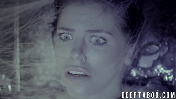 Gorgeous babes fuck in kinky foursome  