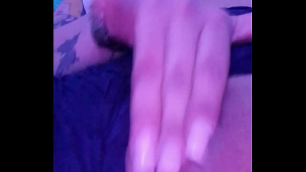 Me toco mientras veo porno