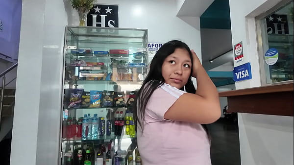 Encontr&eacute; a Valentina en las calles de Lima y me invito a follar