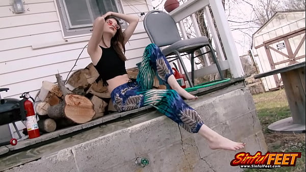 Sinful Feet welcomes Starshine playing On her tractor with dirty wrinkled soles