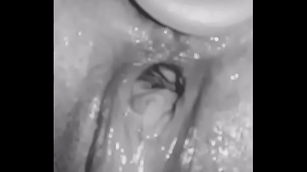 Estourando buceta na dp