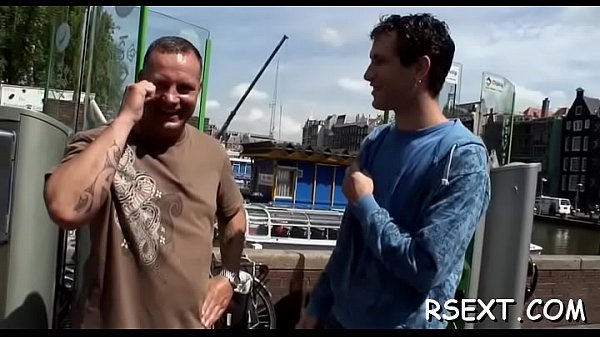 Hottie takes it up the ga 