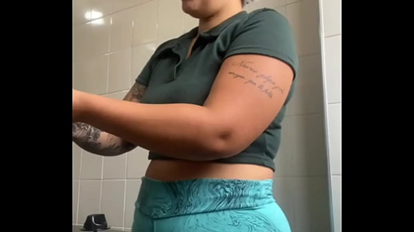 Gosto de mostrar minha Rachada inchada