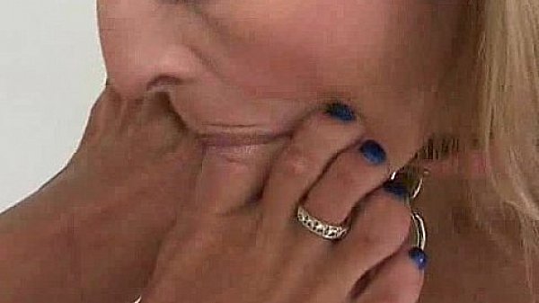 Fetish lesbian foot worship - sex video