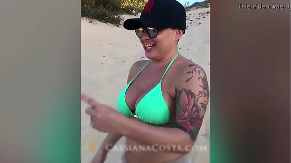 Fui para praia com o Marido e dois amigos - Muita festa e sexo!!  