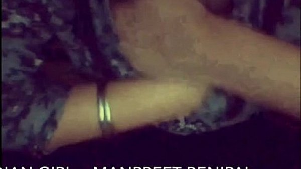 Desi Punjabi Girl Manpreet Showing Herself on Cam  