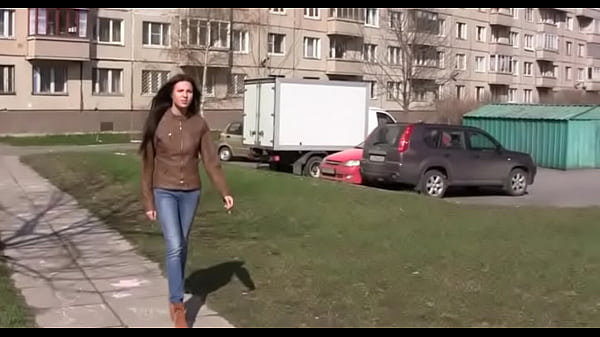 Lady wishes to make out