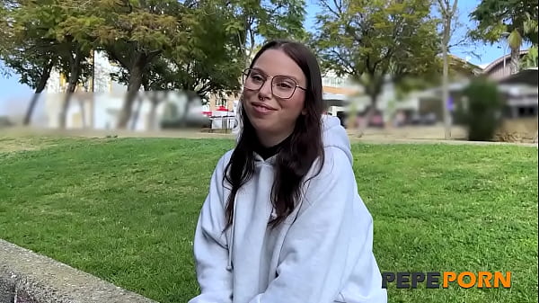 FIRST ANAL - Claire P, a chubby and very hot girl, wants her ass pounded - PPP