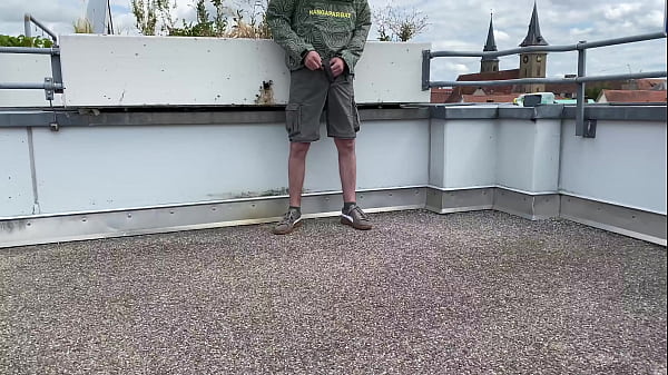 Spanking a gorgeous old MILF ass after she jerked me off outside