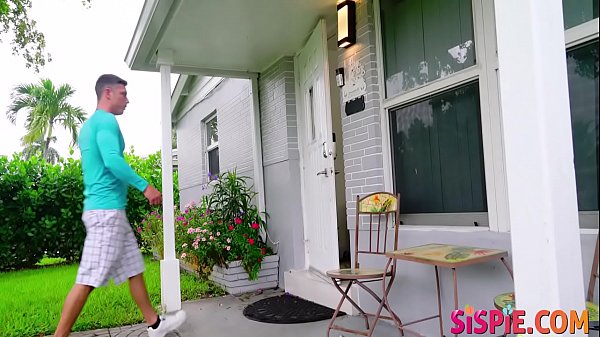 Brattysis - Aria Banks  