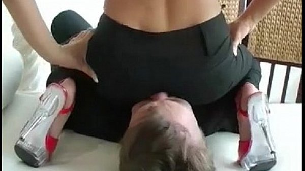 Julie Couronne : one way or another